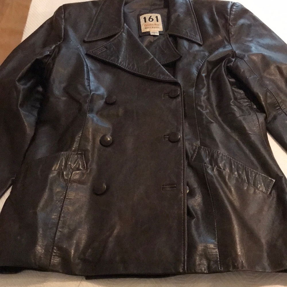 women’s brown leather jacket